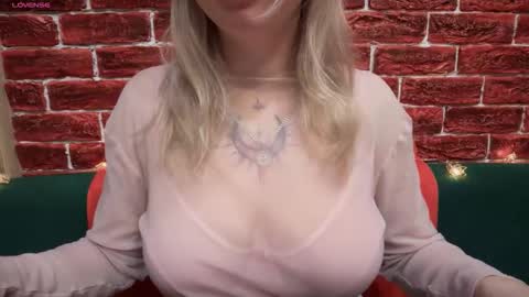 citrusblissss online show from December 18, 2025, 3:12 am