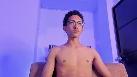 cj_davis1 online show from November 20, 2025, 5:07 am