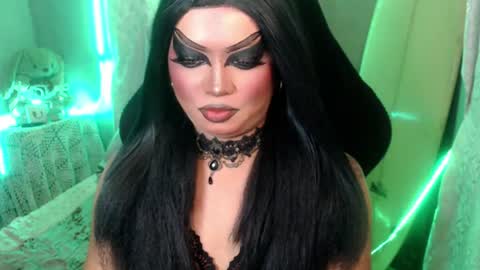Snapshot of cj_parker69 chatting on June 22, 2026, 6:05 pm QUEEN CESS online show from June 22, 2026, 6:05 pm