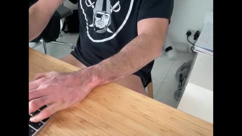 cjamie online show from February 4, 2025, 10:21 am