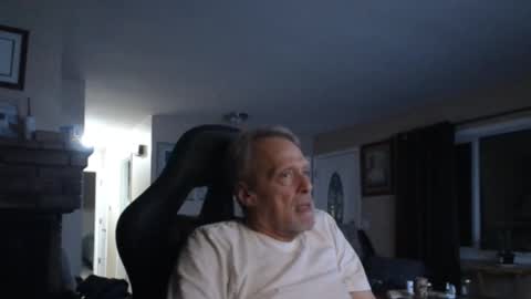 cjscout online show from November 16, 2025, 7:14 am