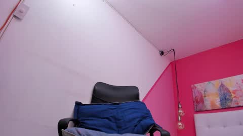 claire aristizabal online show from February 21, 2025, 9:56 am