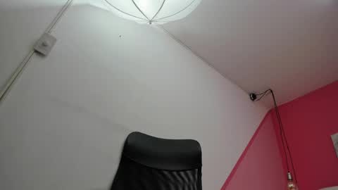 claire aristizabal online show from March 5, 2025, 3:40 am