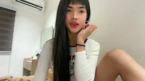 Snapshot of claire_siroksi chatting on July 27, 2026, 11:06 am claire_siroksi online show from July 27, 2026, 11:06 am