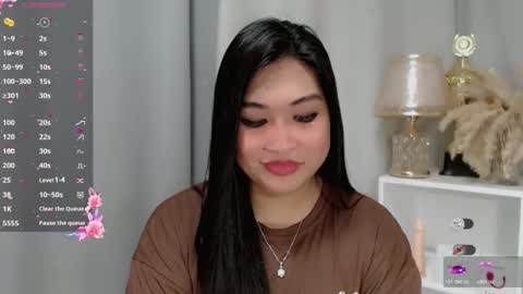 Snapshot of claire_wntr chatting on April 27, 2026, 4:32 am CLAIRE online show from April 27, 2026, 4:32 am