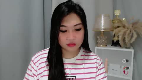 Snapshot of claire_wntr chatting on April 29, 2026, 2:59 am CLAIRE online show from April 29, 2026, 2:59 am