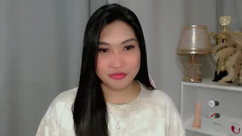 Snapshot of claire_wntr chatting on May 3, 2026, 6:19 am CLAIRE online show from May 3, 2026, 6:19 am