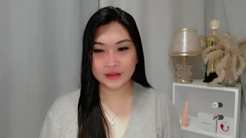 Snapshot of claire_wntr chatting on May 7, 2026, 4:01 pm CLAIRE online show from May 7, 2026, 4:01 pm