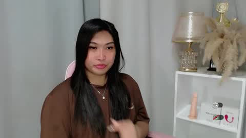 Snapshot of claire_wntr chatting on May 15, 2026, 5:03 am CLAIRE online show from May 15, 2026, 5:03 am