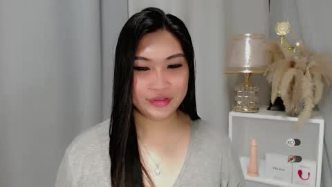 Snapshot of claire_wntr chatting on May 22, 2026, 6:53 am CLAIRE online show from May 22, 2026, 6:53 am