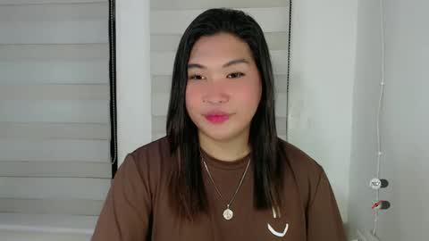 CLAIRE online show from February 28, 2025, 5:04 am