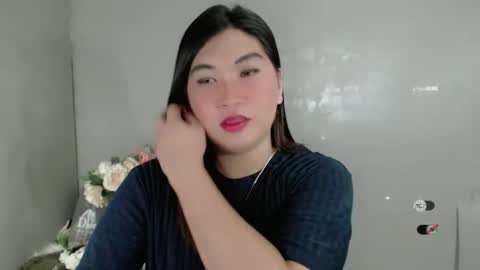 CLAIRE online show from March 7, 2025, 1:18 pm