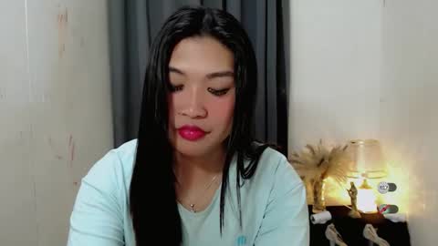 CLAIRE online show from September 14, 2025, 6:07 pm