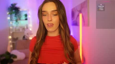 Clara smile online show from March 6, 2026, 8:27 pm