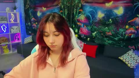 clarabenson online show from November 24, 2025, 7:35 pm