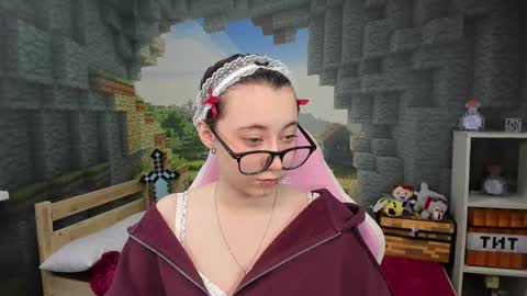 clarabenson online show from January 8, 2026, 6:54 pm