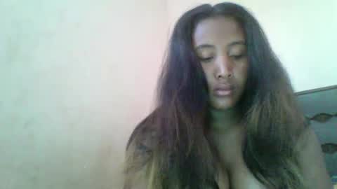 Snapshot of clarah0123 chatting on December 5, 2024, 7:27 am Clarah0123 online show from December 5, 2024, 7:27 am