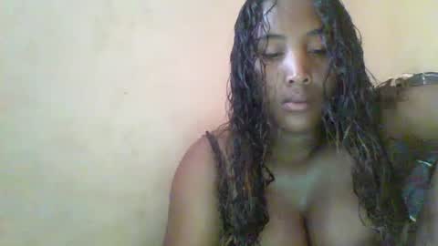 Snapshot of clarah0123 chatting on December 14, 2024, 7:40 am Clarah0123 online show from December 14, 2024, 7:40 am