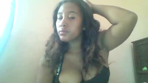 Snapshot of clarah0123 chatting on February 3, 2025, 7:51 am Clarah0123 online show from February 3, 2025, 7:51 am