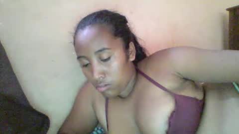 Snapshot of clarah0123 chatting on February 7, 2025, 10:08 am Clarah0123 online show from February 7, 2025, 10:08 am