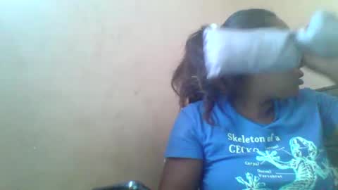 Snapshot of clarah0123 chatting on February 10, 2025, 6:53 am Clarah0123 online show from February 10, 2025, 6:53 am