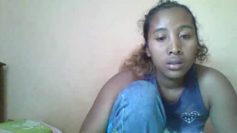 Snapshot of clarah0123 chatting on October 15, 2025, 7:52 am Clarah0123 online show from October 15, 2025, 7:52 am