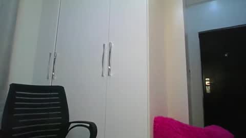 Snapshot of clarah11 chatting on October 22, 2025, 7:13 pm clara11 online show from October 22, 2025, 7:13 pm