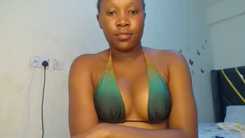 clara11 online show from March 18, 2026, 9:40 pm