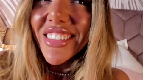 ClaraHazel online show from October 12, 2025, 4:55 am