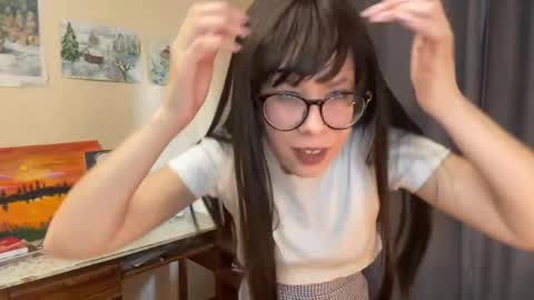 Selena online show from April 22, 2026, 11:12 am