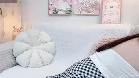 Clari online show from April 28, 2026, 2:27 am