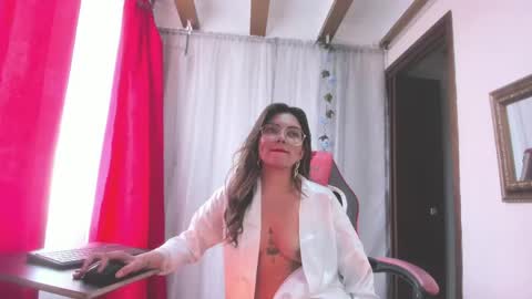 Charlotte online show from April 18, 2026, 7:58 pm