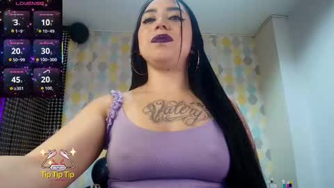 CLARISE ALLEN online show from November 15, 2025, 3:19 pm