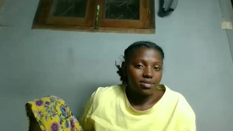 clarisse98 online show from October 18, 2025, 7:14 pm