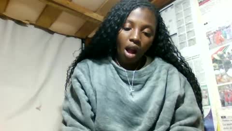 Snapshot of clarisse98 chatting on July 3, 2026, 8:43 am clarisse98 online show from July 3, 2026, 8:43 am