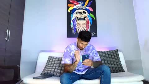 Juanpaindependent model online show from January 12, 2025, 12:01 pm