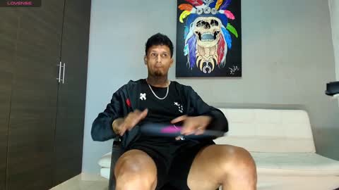 Juanpaindependent model online show from January 18, 2025, 12:47 pm