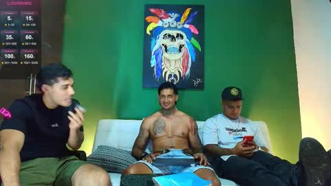 Juanpaindependent model online show from October 23, 2025, 4:23 am