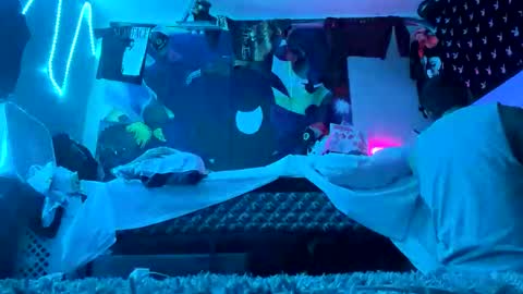 clarkshammer95 online show from October 26, 2025, 4:02 pm