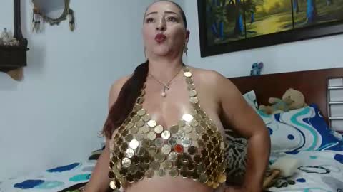 Snapshot of claudiaa_broke chatting on June 10, 2026, 3:07 am claudiaa_broke online show from June 10, 2026, 3:07 am