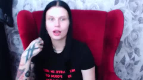 CleaDark online show from November 7, 2025, 3:34 pm