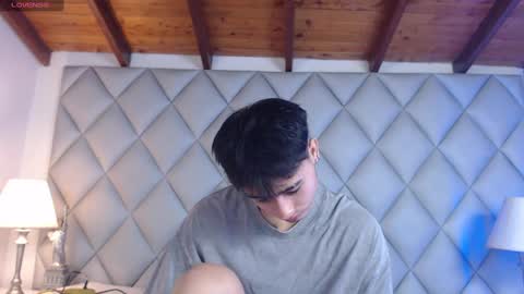 clement_reyes online show from October 26, 2025, 12:55 pm