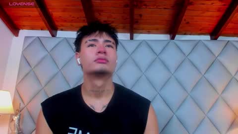 clement_reyes online show from December 3, 2025, 12:47 pm