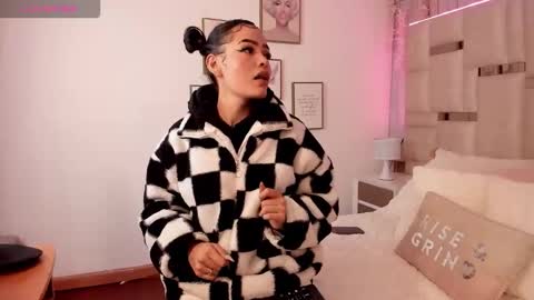 Cleo  smith online show from December 18, 2025, 4:07 am