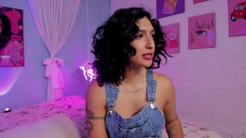 Cleo  online show from April 22, 2026, 11:45 am