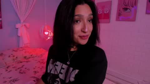 Cleo  online show from June 1, 2026, 12:07 pm