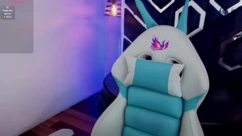 cleoopatraa__ online show from June 7, 2026, 6:44 pm