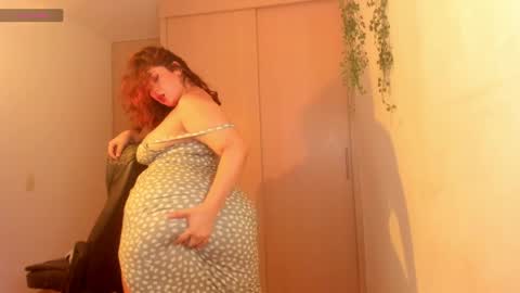 Cleopatra online show from April 10, 2026, 3:23 am