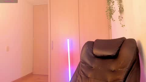 Cleopatra online show from April 19, 2026, 6:10 pm