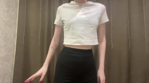 Cleo online show from April 9, 2026, 6:13 pm